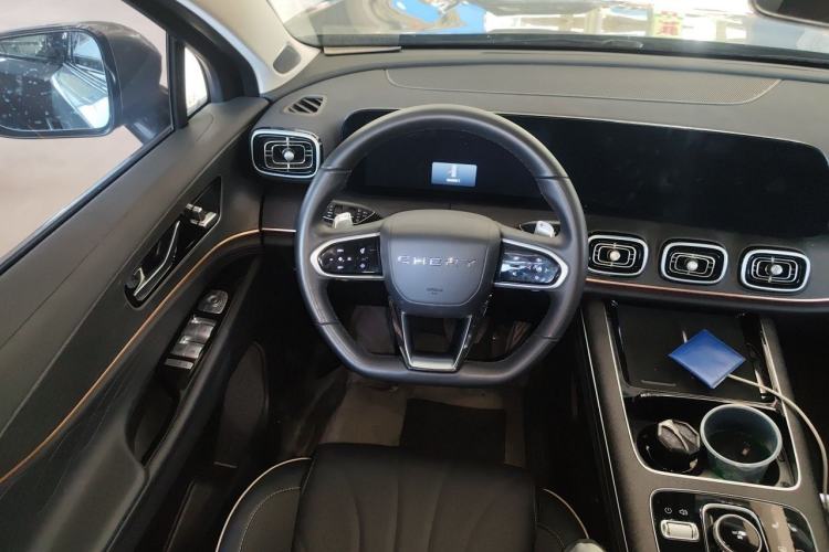 Used Chery Tiggo 9 2023 2.0T Dual-Clutch Two-Wheel Drive Luxury Edition 5 Seats Steering Wheel