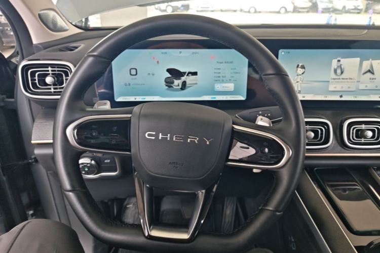 Used Chery Tiggo 9 2023 2.0T Dual-Clutch Two-Wheel Drive Luxury Edition 5 Seats Steering Wheel