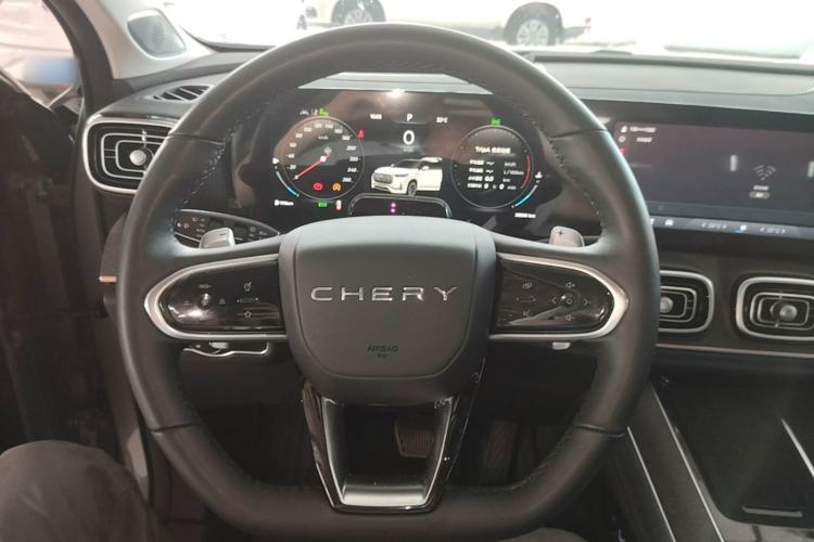 Used Chery Tiggo 9 2023 2.0T Dual-Clutch Two-Wheel Drive Prestige Version 5 Seats Steering Wheel