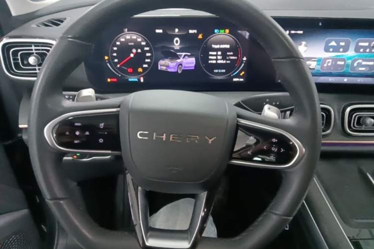 Used Chery Tiggo 9 2023 2.0T Dual-Clutch Two-Wheel Drive Luxury Edition 5 Seats Steering Wheel