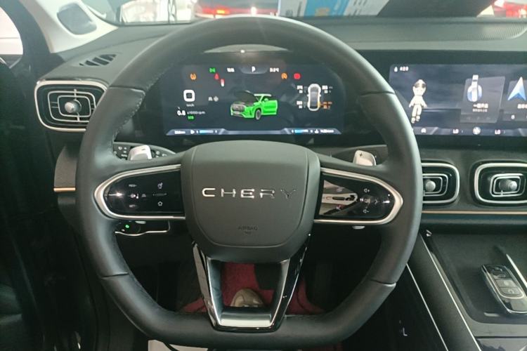 Used Chery Tiggo 9 2023 2.0T Dual-Clutch Two-Wheel Drive Luxury Edition 5 Seats Steering Wheel
