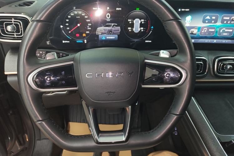Used Chery Tiggo 9 2023 2.0T Dual-Clutch Two-Wheel Drive Leading Edition 5 Seats Steering Wheel