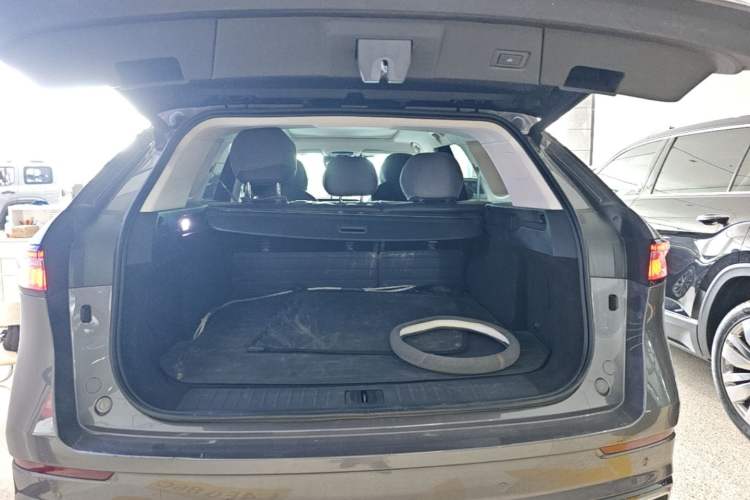 Used Chery Tiggo 9 2023 2.0T Dual-Clutch Two-Wheel Drive Luxury Edition 5 Seats Trunk