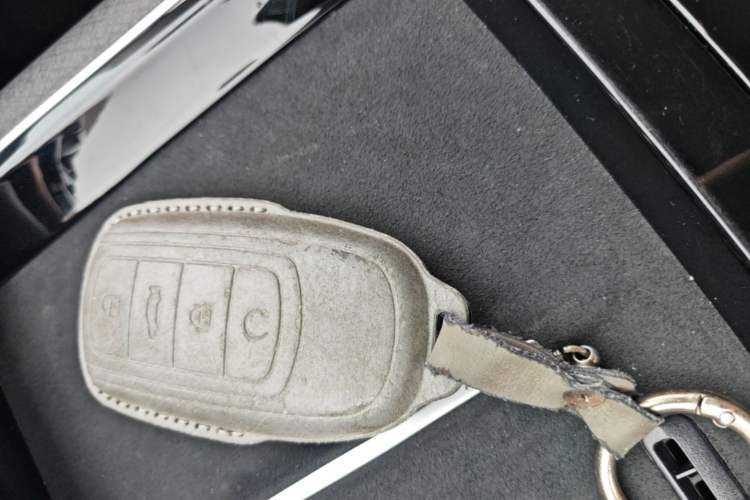 Used Chery Tiggo 9 2023 2.0T Automatic Two-Wheel Drive Luxury Edition 5 Seats Vehicle Key