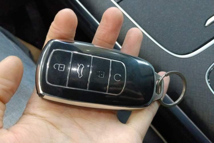 Used Chery Tiggo 9 2023 2.0T Dual-Clutch Two-Wheel Drive Luxury Edition 5 Seats Vehicle Key