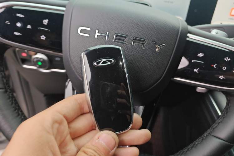 Used Chery Tiggo 9 2023 2.0T Automatic All-Wheel Drive Flagship Version 7 Seats Vehicle Key