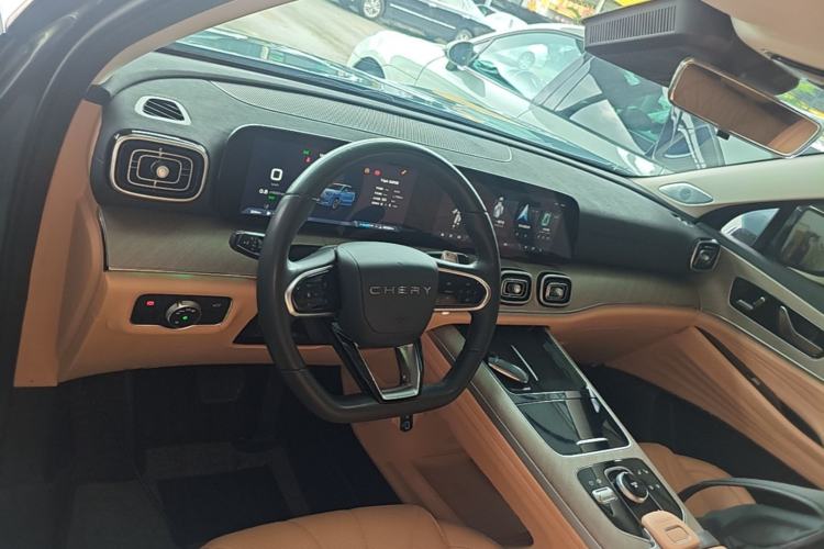 Used Chery Tiggo 9 2023 2.0T Automatic All-Wheel Drive Ultimate Edition 5 Seats Center Console