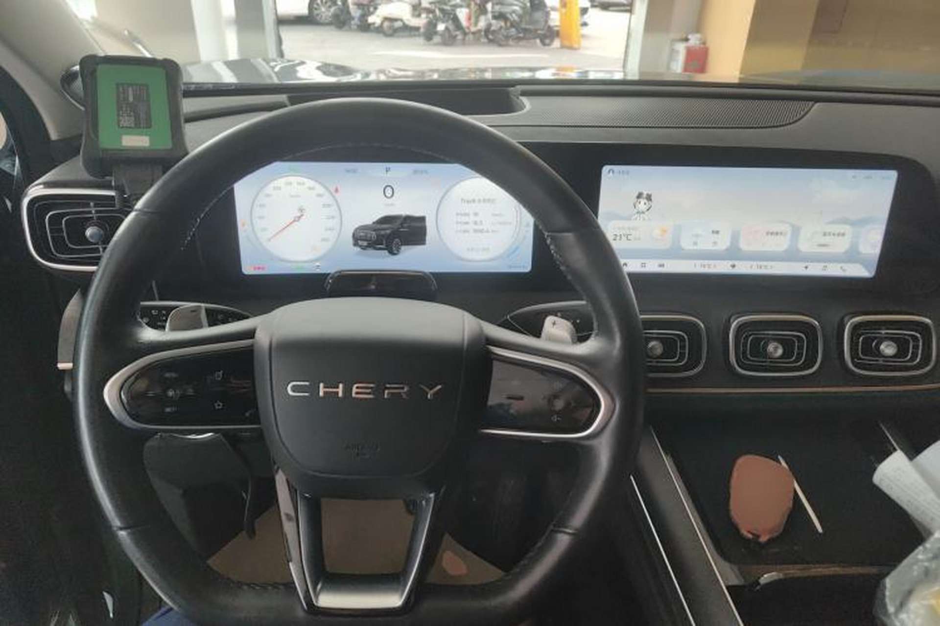 Used Chery Tiggo 9 2023 2.0T Dual-Clutch Two-Wheel Drive Prestige Version 5 Seats Center Console
