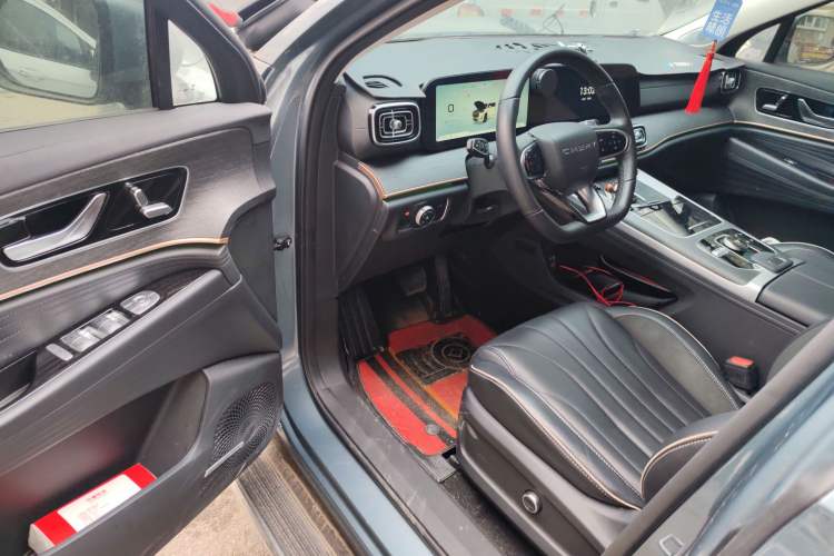 Used Chery Tiggo 9 2023 2.0T Dual-Clutch Two-Wheel Drive Luxury Edition 5 Seats Driver Seat