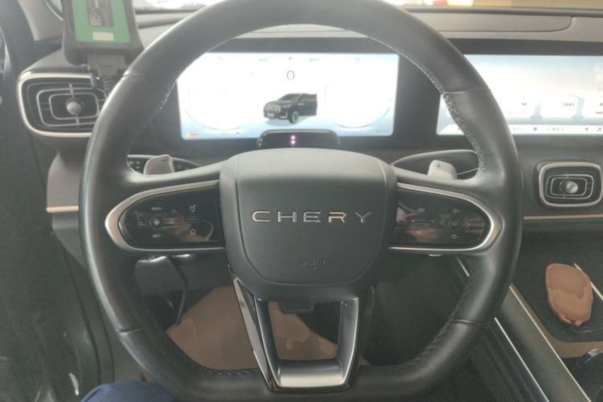 Used Chery Tiggo 9 2023 2.0T Dual-Clutch Two-Wheel Drive Prestige Version 5 Seats Steering Wheel