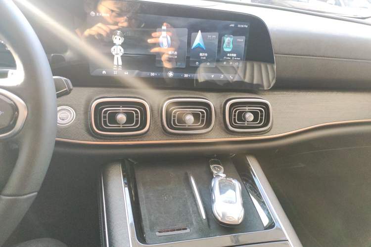 Used Chery Tiggo 9 2023 2.0T Dual-Clutch Two-Wheel Drive Luxury Edition 5 Seats Audio And AC Panel