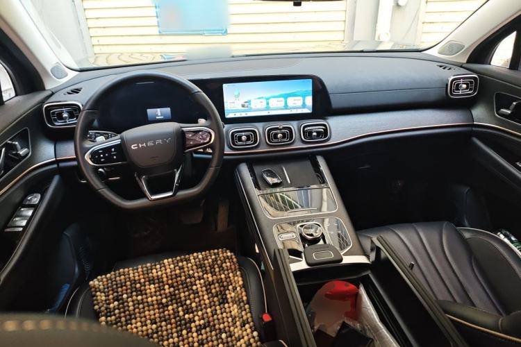 Used Chery Tiggo 9 2023 2.0T Dual-Clutch Two-Wheel Drive Luxury Edition 5 Seats Center Console
