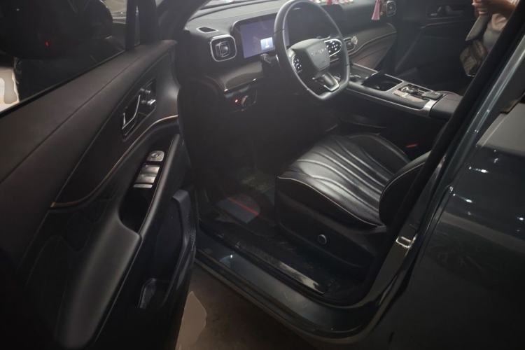 Used Chery Tiggo 9 2023 2.0T Dual-Clutch Two-Wheel Drive Luxury Edition 5 Seats Driver Seat
