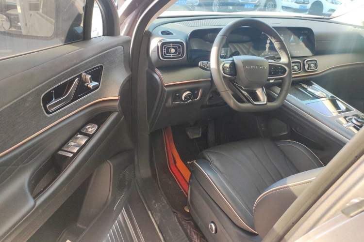 Used Chery Tiggo 9 2023 2.0T Dual-Clutch Two-Wheel Drive Luxury Edition 5 Seats Driver Seat