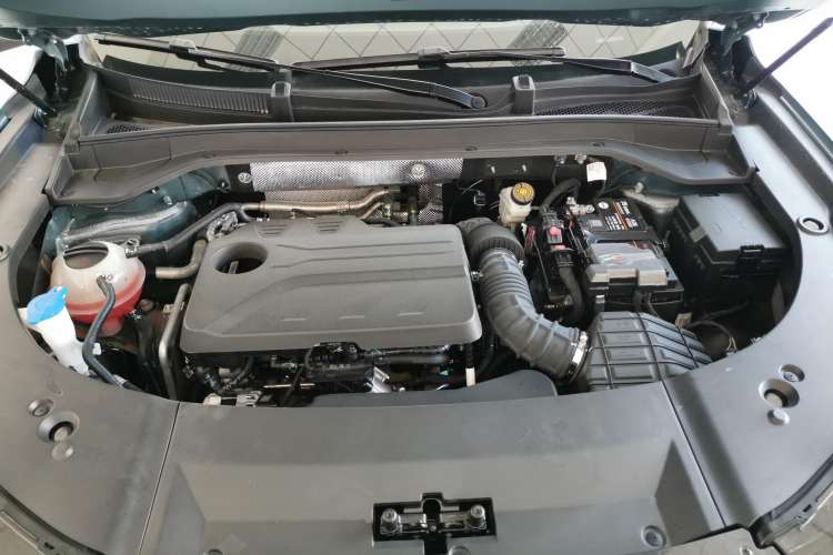 Used Chery Tiggo 9 2023 2.0T Dual-Clutch Two-Wheel Drive Prestige Version 5 Seats Engine Bay