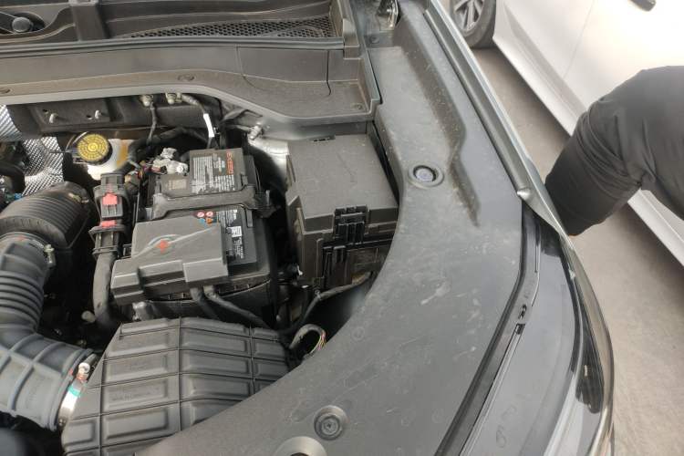 Used Chery Tiggo 9 2023 2.0T Dual-Clutch Two-Wheel Drive Luxury Edition 5 Seats Engine Bay Left
