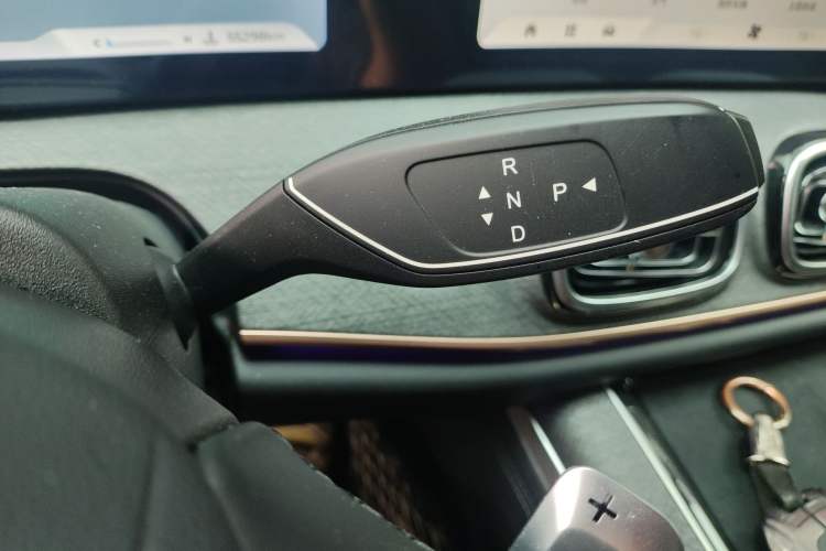 Used Chery Tiggo 9 2023 2.0T Dual-Clutch Two-Wheel Drive Leading Edition 5 Seats Gear Lever