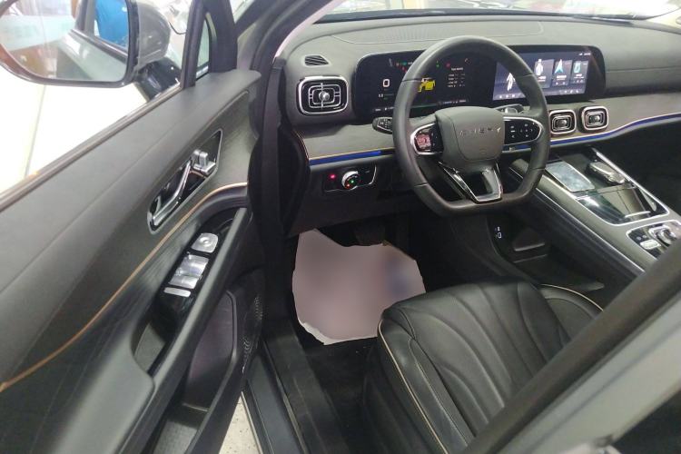 Used Chery Tiggo 9 2023 2.0T Dual-Clutch Two-Wheel Drive Luxury Edition 5 Seats Interior 3