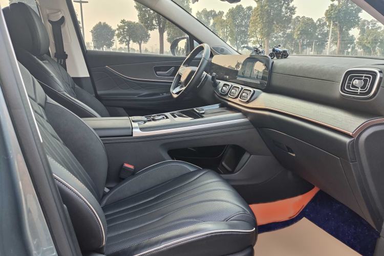 Used Chery Tiggo 9 2023 2.0T Dual-Clutch Two-Wheel Drive Leading Edition 5 Seats Interior 6