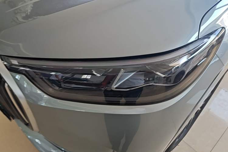 Used Chery Tiggo 9 2023 2.0T Dual-Clutch Two-Wheel Drive Luxury Edition 5 Seats Left Front Headlight
