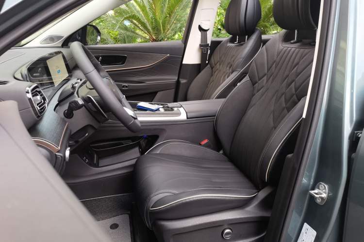 Used Chery Tiggo 9 2023 2.0T Dual-Clutch Two-Wheel Drive Luxury Edition 5 Seats Left Front Seat