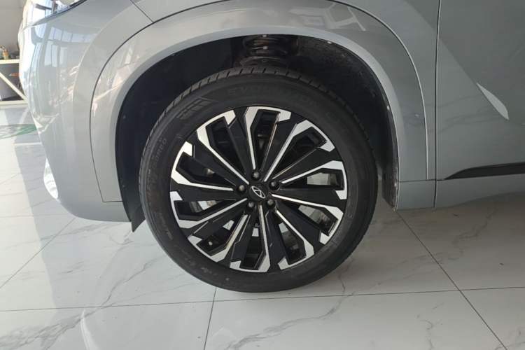 Used Chery Tiggo 9 2023 2.0T Automatic All-Wheel Drive Ultimate Edition 5 Seats Left Front Wheel Hub