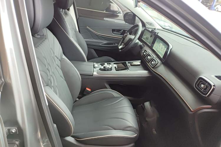 Used Chery Tiggo 9 2023 Updated Version 2.0T Dual-Clutch Two-Wheel Drive Leading Edition 5 Seats Right Front Seat