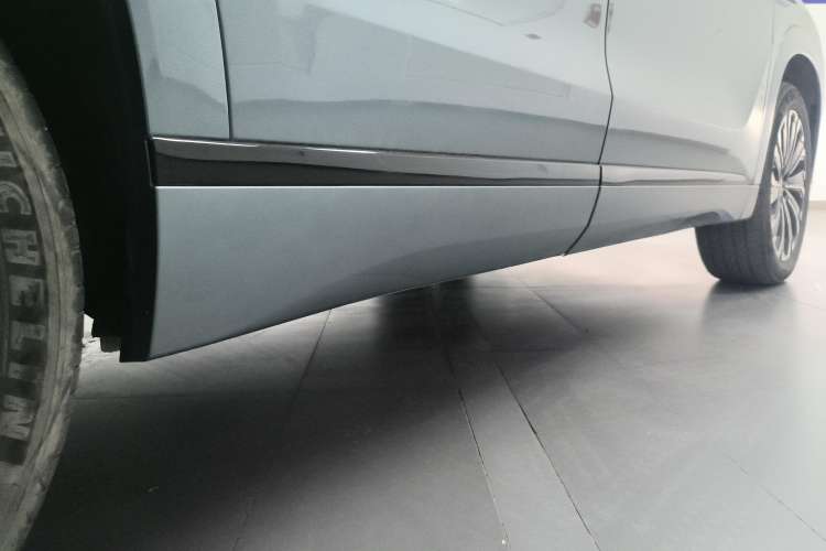 Used Chery Tiggo 9 2023 2.0T Dual-Clutch Two-Wheel Drive Prestige Version 5 Seats Right Side Sill