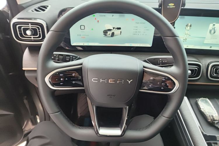 Used Chery Tiggo 9 2023 Updated Version 2.0T Dual-Clutch Two-Wheel Drive Leading Edition 5 Seats Steering Wheel