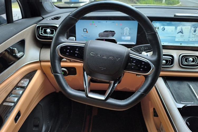 Used Chery Tiggo 9 2023 2.0T Automatic All-Wheel Drive Flagship Version 5 Seats Steering Wheel