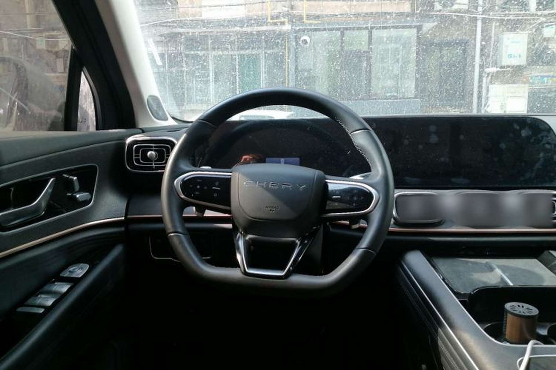 Used Chery Tiggo 9 2023 Facelift 2.0T Dual-Clutch Two-Wheel Drive Luxury Edition 5 Seats Steering Wheel
