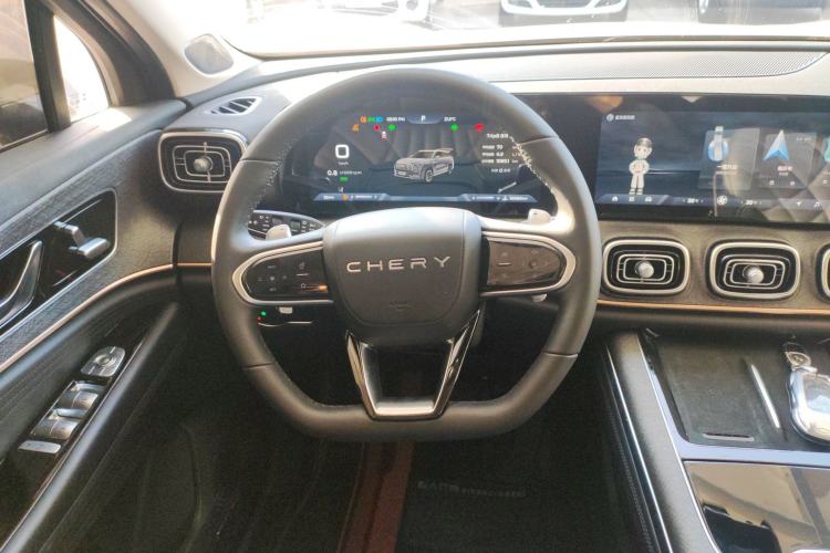 Used Chery Tiggo 9 2023 2.0T Dual-Clutch Two-Wheel Drive Luxury Edition 5 Seats Steering Wheel
