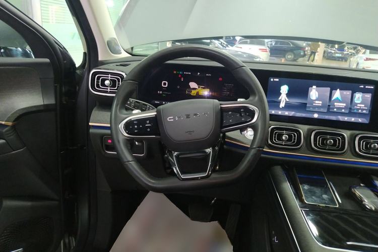 Used Chery Tiggo 9 2023 2.0T Dual-Clutch Two-Wheel Drive Luxury Edition 5 Seats Steering Wheel