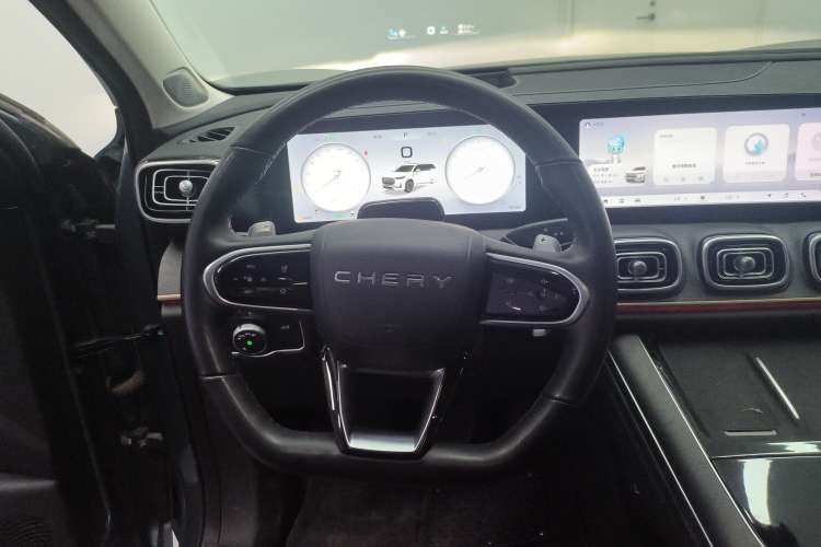 Used Chery Tiggo 9 2023 2.0T Dual-Clutch Two-Wheel Drive Prestige Version 5 Seats Steering Wheel