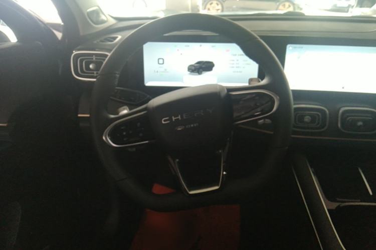 Used Chery Tiggo 9 2023 2.0T Dual-Clutch Two-Wheel Drive Luxury Edition 5 Seats Steering Wheel