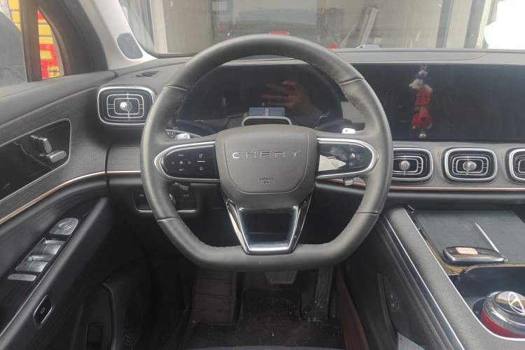 Used Chery Tiggo 9 2023 2.0T Dual-Clutch Two-Wheel Drive Luxury Edition 5 Seats Steering Wheel