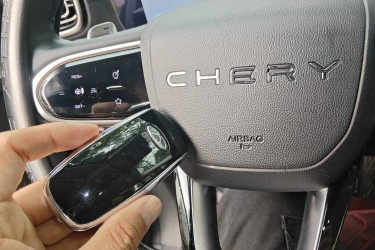 Used Chery Tiggo 9 2023 2.0T Dual-Clutch Two-Wheel Drive Luxury Edition 7 Seats Vehicle Key
