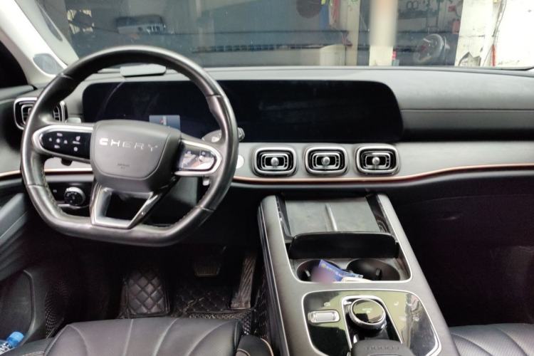 Used Chery Tiggo 9 2023 2.0T Dual-Clutch Two-Wheel Drive Luxury Edition 7 Seats Center Console