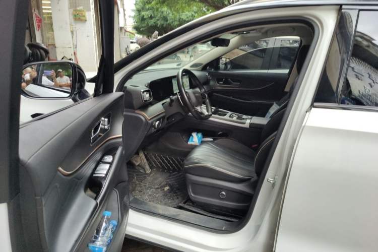 Used Chery Tiggo 9 2023 2.0T Dual-Clutch Two-Wheel Drive Luxury Edition 7 Seats Driver Seat