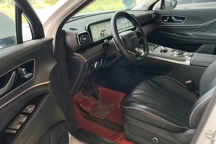Used Chery Tiggo 9 2023 2.0T Dual-Clutch Two-Wheel Drive Luxury Edition 5 Seats Driver Seat