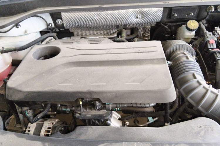 Used Chery Tiggo 9 2023 2.0T Dual-Clutch Two-Wheel Drive Luxury Edition 5 Seats Engine Bay