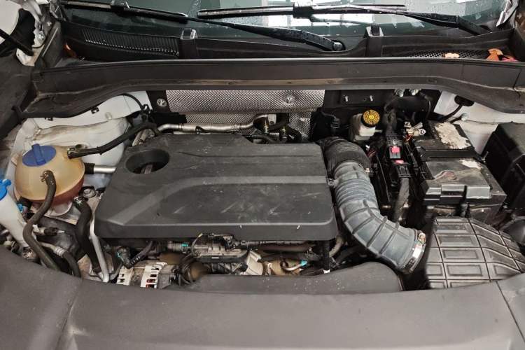 Used Chery Tiggo 9 2023 2.0T Dual-Clutch Two-Wheel Drive Luxury Edition 5 Seats Engine Bay