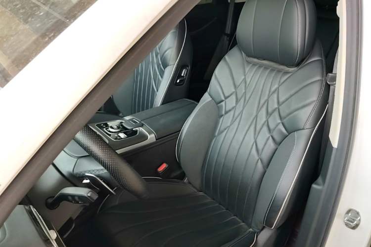 Used Chery Tiggo 9 2023 2.0T Dual-Clutch Two-Wheel Drive Luxury Edition 5 Seats Left Front Seat
