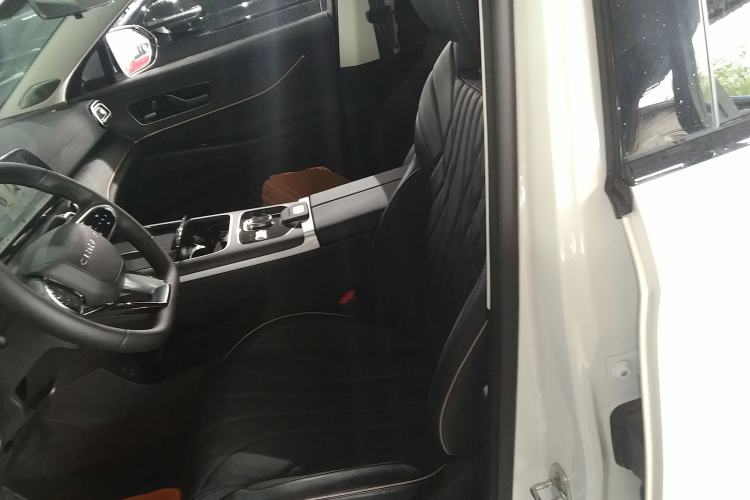 Used Chery Tiggo 9 2023 Facelift 2.0T Dual-Clutch Two-Wheel Drive Luxury Edition 5 Seats Left Front Seat