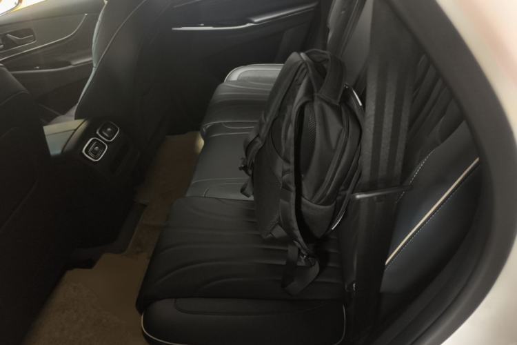 Used Chery Tiggo 9 2023 2.0T Dual-Clutch Two-Wheel Drive Leading Edition 5 Seats Left Rear Seat