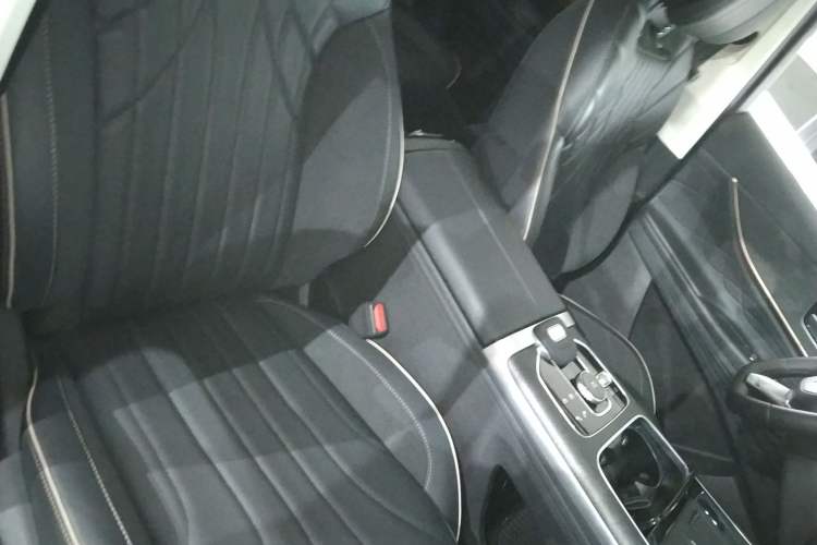 Used Chery Tiggo 9 2023 Facelift 2.0T Dual-Clutch Two-Wheel Drive Luxury Edition 5 Seats Right Front Seat