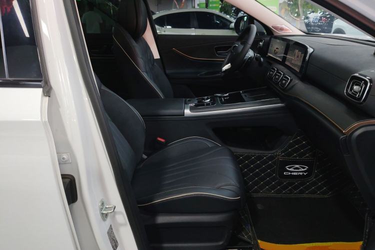 Used Chery Tiggo 9 2023 2.0T Dual-Clutch Two-Wheel Drive Luxury Edition 5 Seats Right Front Seat