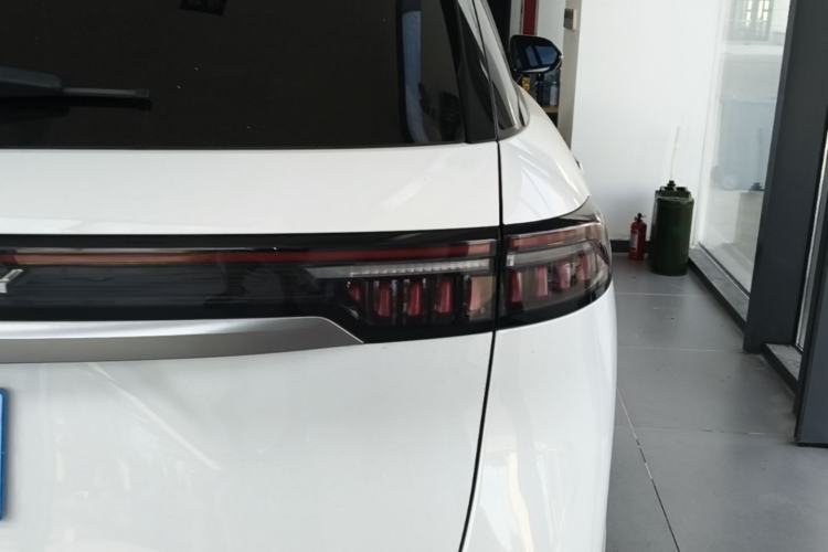 Used Chery Tiggo 9 2023 2.0T Automatic All-Wheel Drive Ultimate Edition 5 Seats Right Rear Taillight