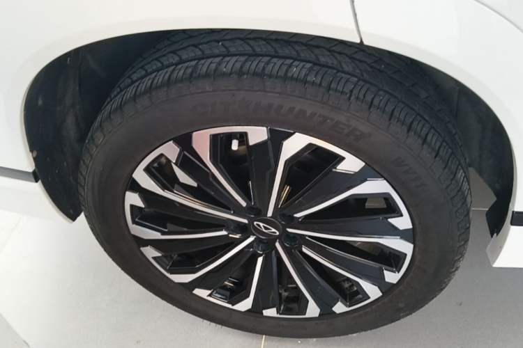 Used Chery Tiggo 9 2023 2.0T Automatic All-Wheel Drive Ultimate Edition 5 Seats Right Rear Wheel Hub