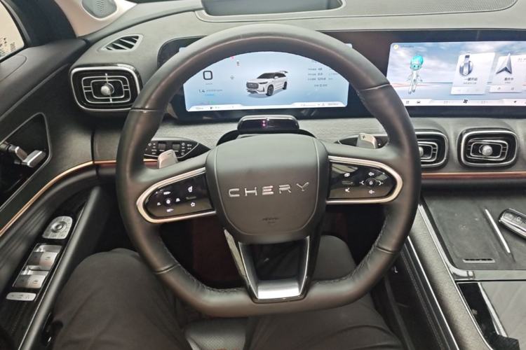 Used Chery Tiggo 9 2023 2.0T Dual-Clutch Two-Wheel Drive Prestige Version 5 Seats Steering Wheel